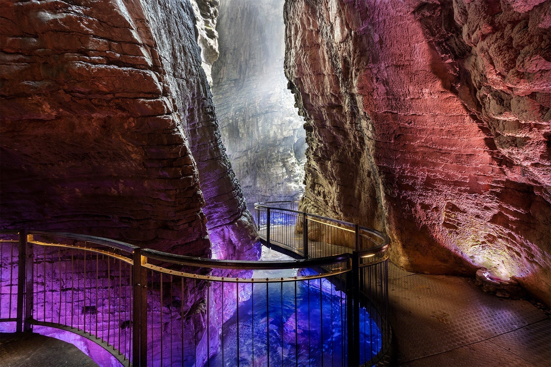 Le 7 escursioni più belle alle cascate del Lago di Garda