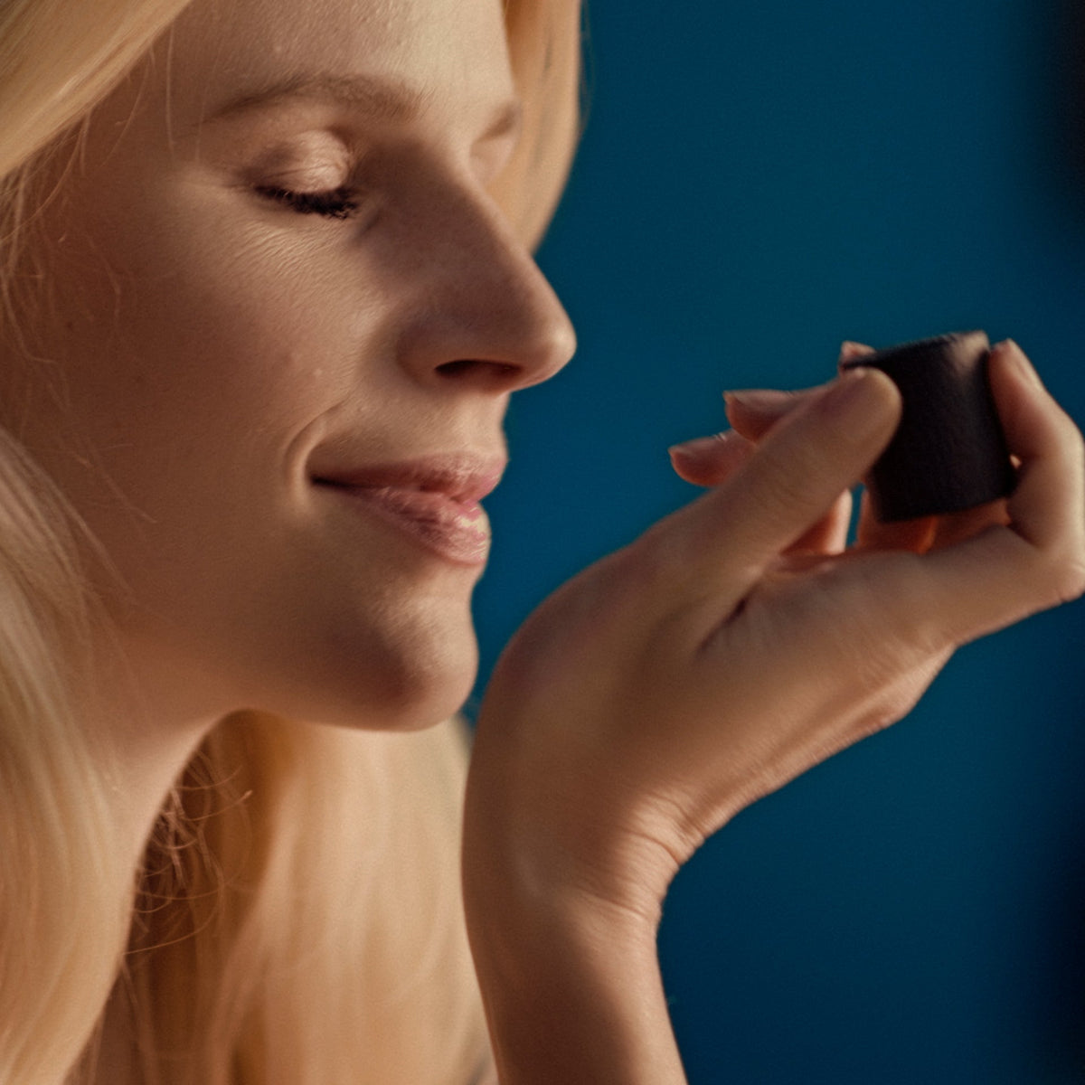 Dove spruzzare il profumo: la guida definitiva per farlo durare a lungo
